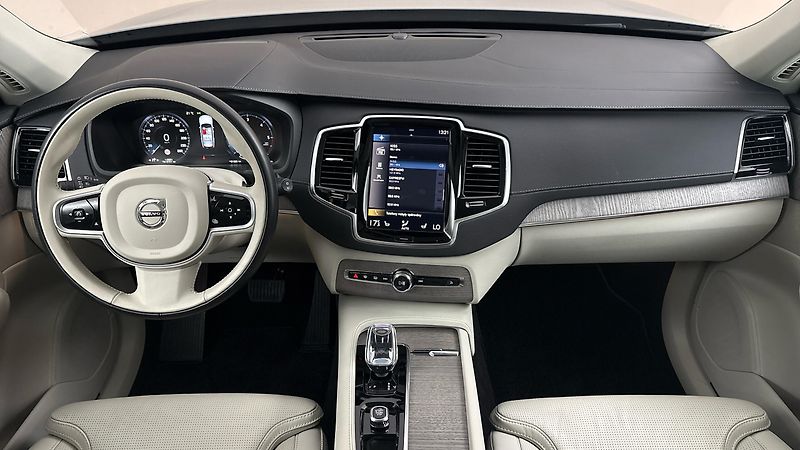 Volvo XC90 2.0 B5 AUT AWD Inscription - fotka 8 z 33