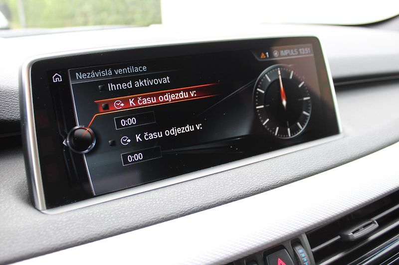 BMW X5 xDrive30d, CZ - fotka 16 z 22
