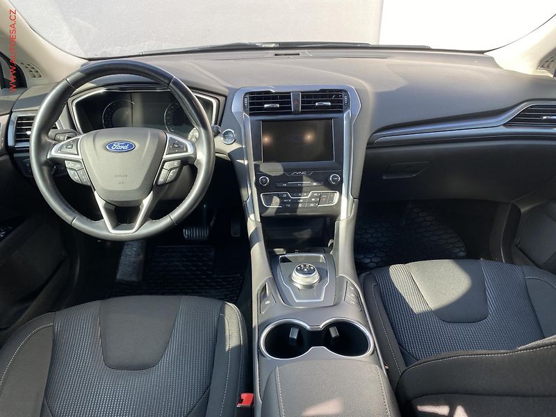 Ford Mondeo (2019) 2.0 TDCI, AT, xenon, autoAC - fotka 8 z 20