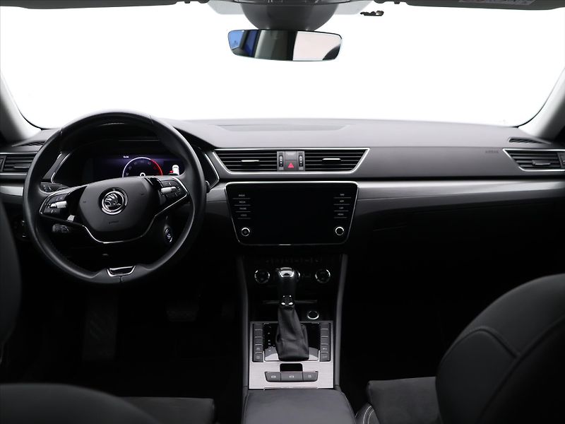 Škoda Superb 2.0 TDI 110kW Style LED  DSG - fotka 21 z 28