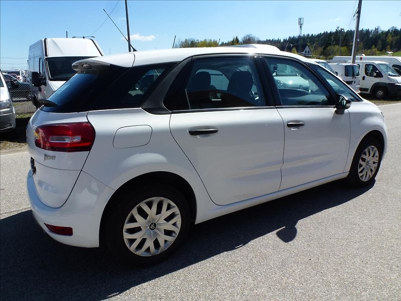Citroën C4 Picasso 1,2 Pure Tech 110 Nové rozvody - fotka 8 z 42