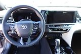 Toyota Camry 2,5 HEV Executive - náhled 17
