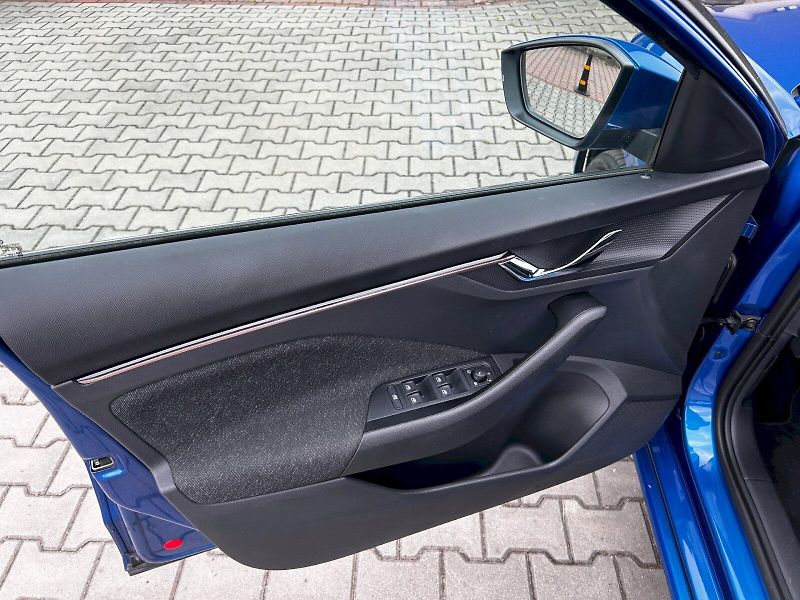 Škoda Scala (2023) 1.0 TSI 81kW DSG Style - fotka 22 z 35