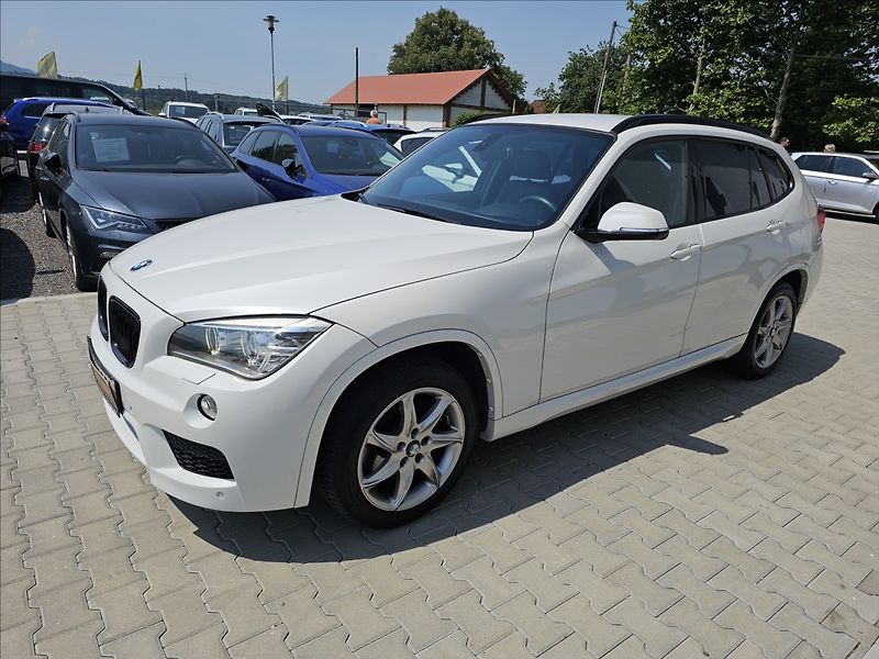 BMW X1 2,0 XDRIVE 28i AUTOMAT TOP - fotka 10 z 46