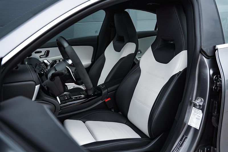 Mercedes-Benz CLA (2022) AMG CLA 45 s 4Matic+ - fotka 26 z 121