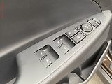 Hyundai Tucson (2017) 1.6 GDi, Trend, kamera - náhled 13