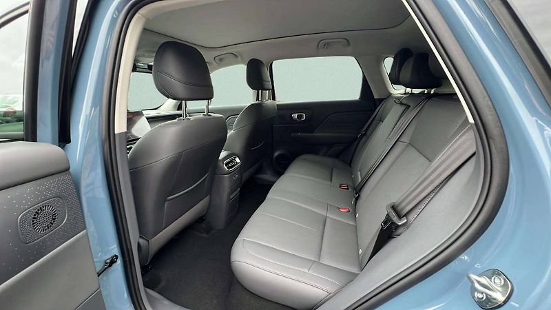 Leapmotor B10 (2026) Design hybrid EV baterie 18,8k - fotka 21 z 30