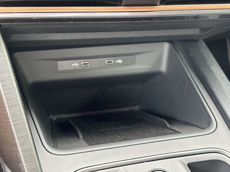 Cupra Formentor (2024) 1.5 TSI DSG - fotka 20 z 28