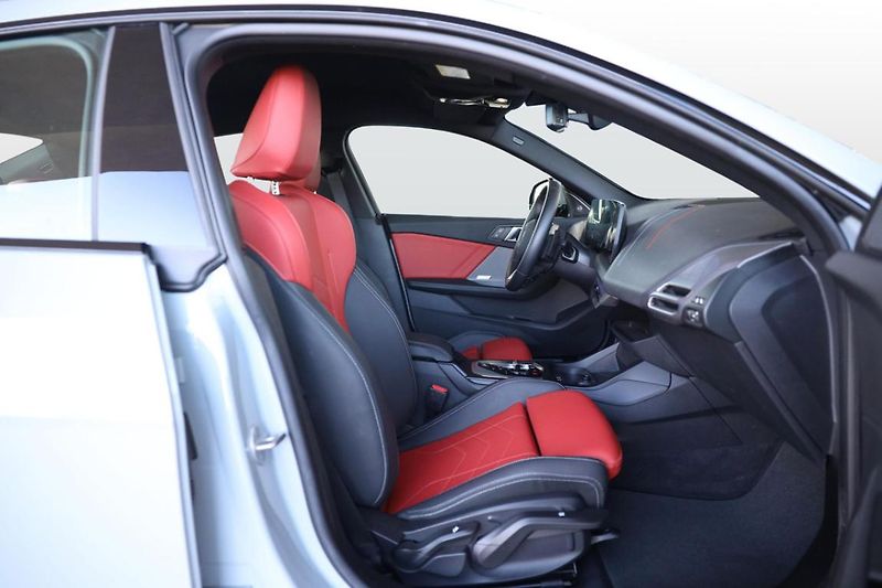 BMW Řada 2 218d Gran Coupe - fotka 18 z 22