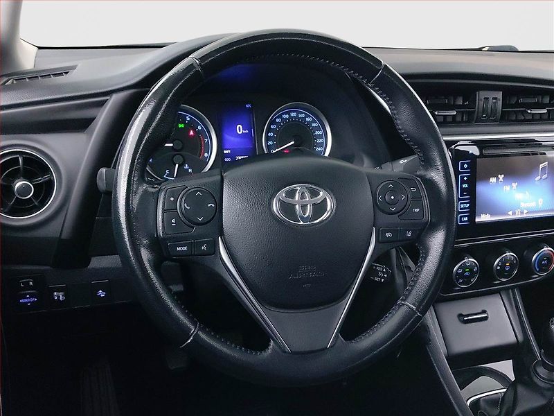 Toyota Corolla (2019) 1.6 Valvematic, ČR,1.maj - fotka 13 z 20
