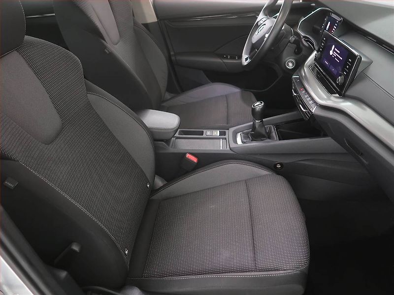 Škoda Octavia (2023) Ambition 2.0 TDI, ČR,1.maj - fotka 9 z 18
