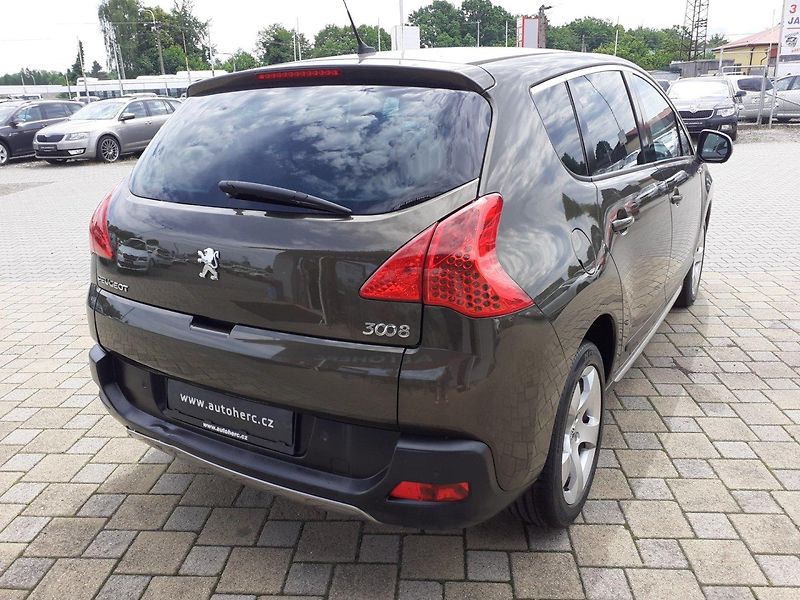 Peugeot 3008 (2011) 1.6 i  16V 115Kw - fotka 4 z 36