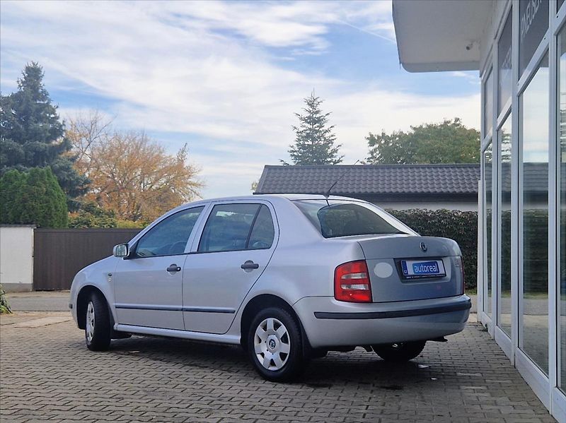 Škoda Fabia 1,4 i 16V AC HEZKÝ NÁJEZD - fotka 3 z 22
