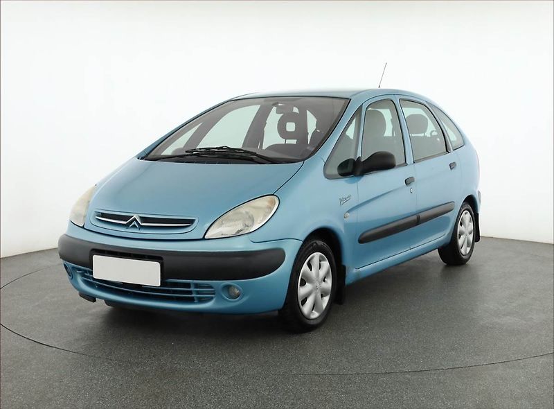 Citroën Xsara Picasso (2002) 1.6, Serv.kniha, Tažné, Klima - fotka 2 z 12