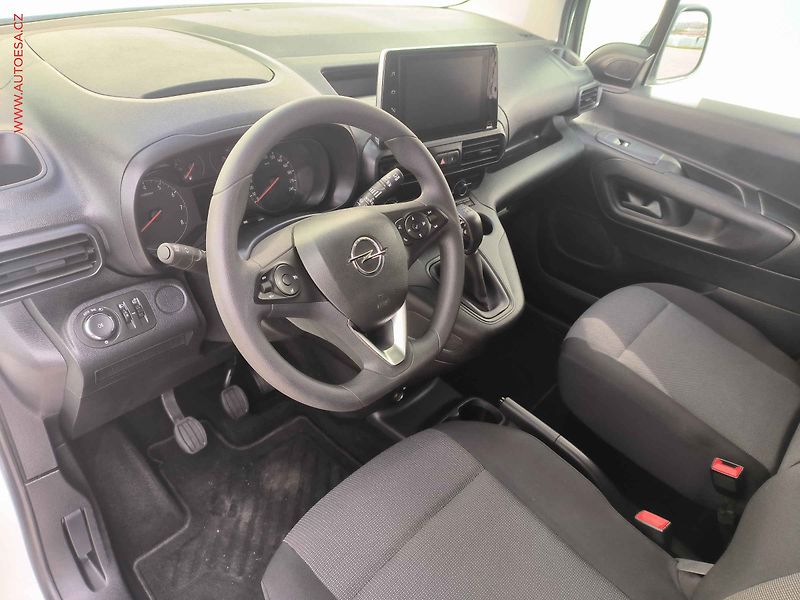 Opel Combo (2022) 1.5CDTi DÍLNA, Edition, navi - fotka 9 z 22
