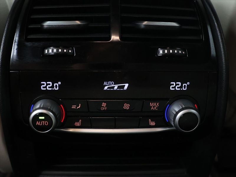 BMW Řada 6 3,0 250kW 640i xDrive GT CZ DP - fotka 31 z 38