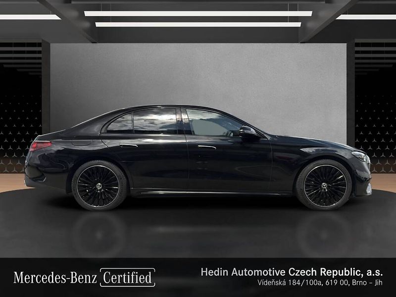Mercedes-Benz Třídy E (2025) 300 de 4MATIC - fotka 6 z 28