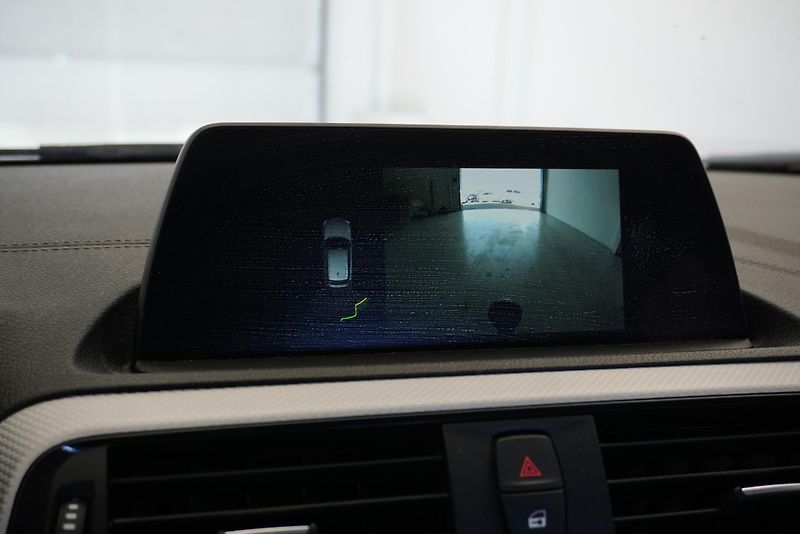 BMW Řada 1 120D 2,0 M-SPORT AUTOMAT - fotka 26 z 28