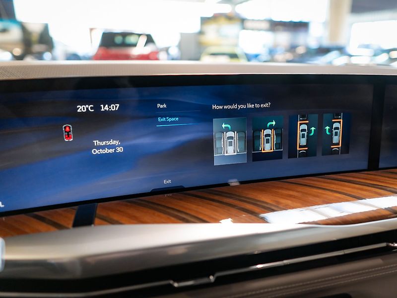 Cadillac Escalade (2026) 6.2 ESV Sport Platinum 2026 - fotka 36 z 50