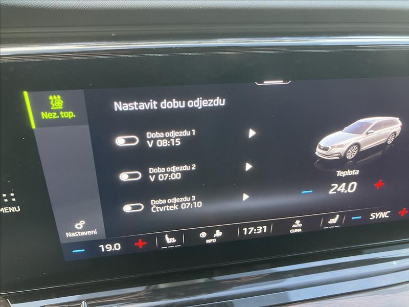 Škoda Octavia 2,0 SCOUT,TAŽNÉ,WEBASTO,CANTON - fotka 31 z 44