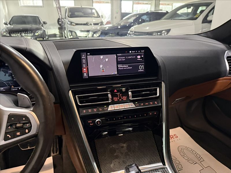 BMW Řada 8 3,0   840 XD 250kW M-PAK LASER - fotka 16 z 47