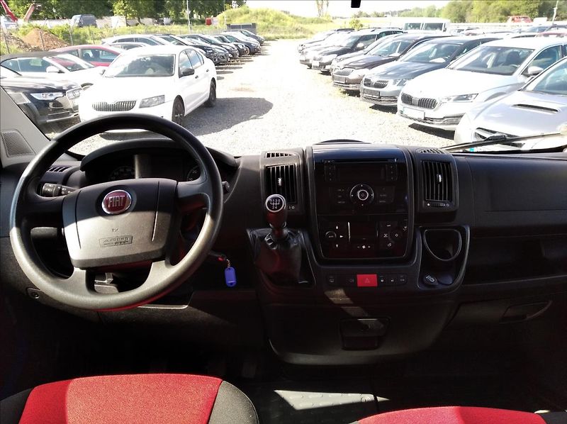 Fiat Ducato 2,0 9 míst L2H2,nová STK - fotka 11 z 15
