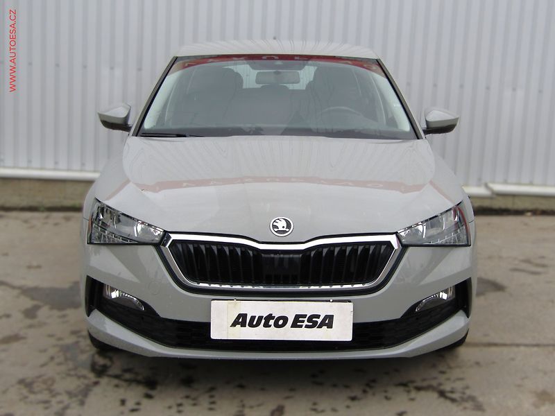 Škoda Scala (2020) 1.0 TSi, ČR, Ambition, DSG - fotka 2 z 19