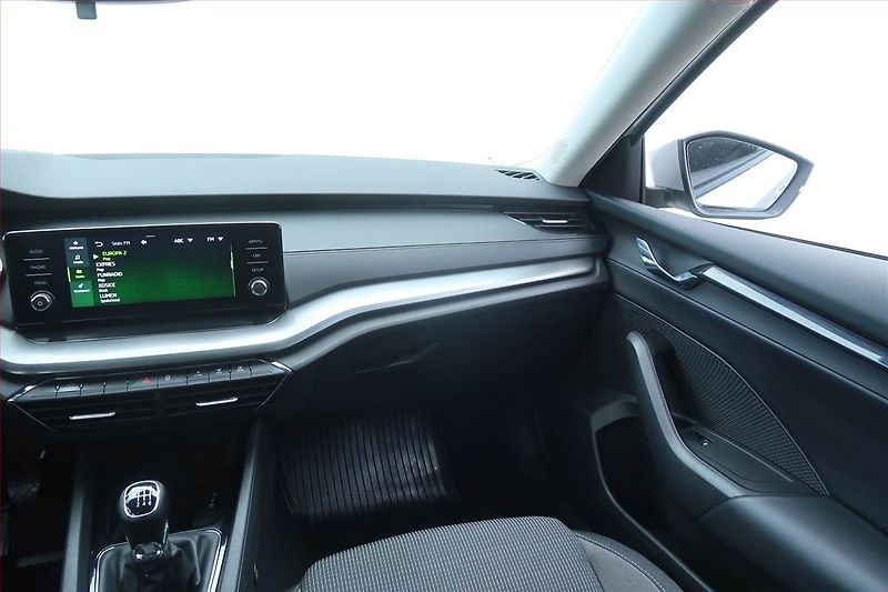 Škoda Octavia (2022) Ambition Plus 2.0 TDI - fotka 8 z 21