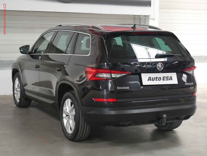 Škoda Kodiaq (2018) 2.0 TDi 4x4, 2.maj,ČR, Style - fotka 4 z 25