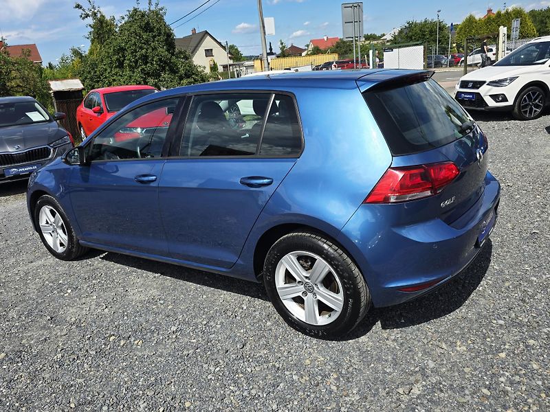 Volkswagen Golf 1.2TSI DIGI KLIMA 1Majitel - fotka 4 z 19