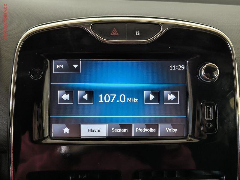 Renault Clio (2014) 0.9 TCe Grandtour, AC, navi - fotka 14 z 17