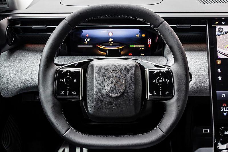 Citroën C5 Aircross (2026) 1,2 MAX Hybrid Automat + ZIMA - fotka 9 z 14