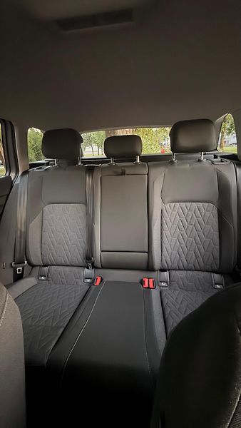 Volkswagen Golf Variant (2024) - fotka 9 z 15