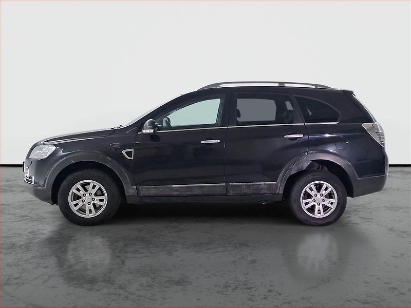 Chevrolet Captiva (2010) 2.0 D, 4X4, Automat, 7 míst - fotka 3 z 19