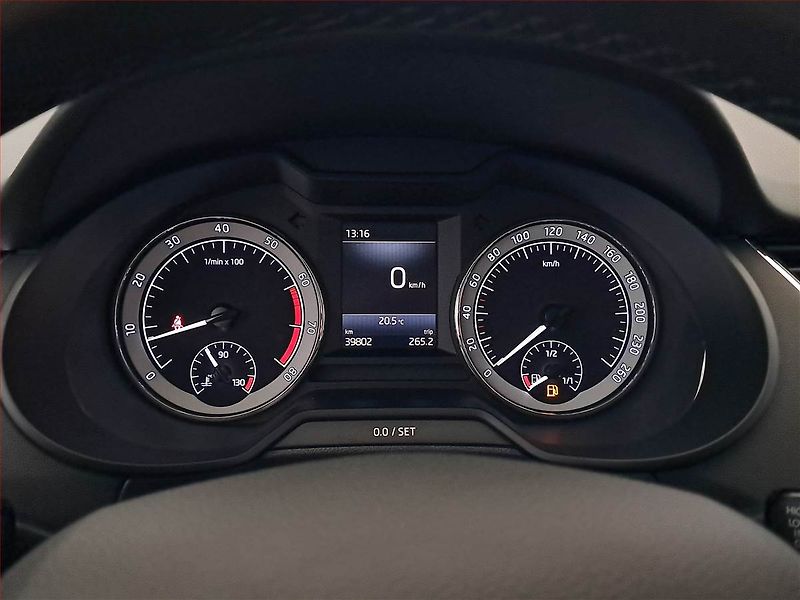 Škoda Octavia (2019) Ambition 1.5 TSI, ČR,1.maj - fotka 11 z 16