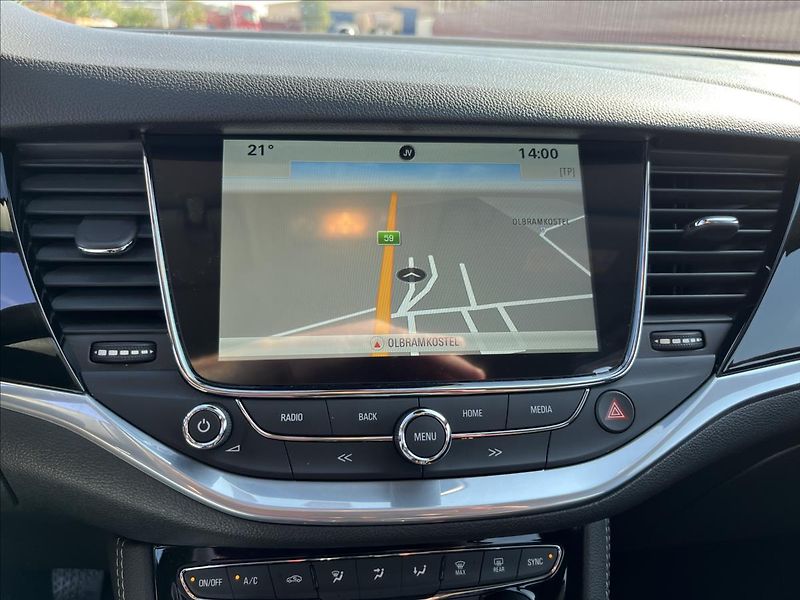 Opel Astra 1,6 CDTi + KLIMA NAVI SERVIS - fotka 17 z 42