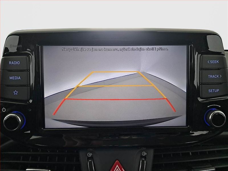 Hyundai i30 (2023) 1.0 T-GDI, ČR,1.maj - fotka 15 z 17