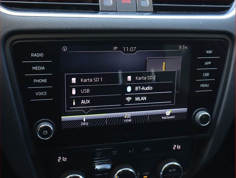 Škoda Octavia (2017) 1.6 TDI, Automat, Navi - fotka 21 z 23