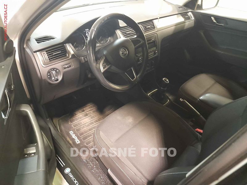Škoda Rapid (2015) 1.2, ČR - fotka 3 z 3