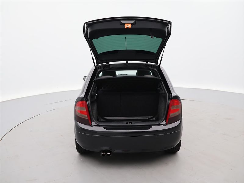 Škoda Fabia 1,9 TDI 96kW RS 2.Majitel - fotka 8 z 28