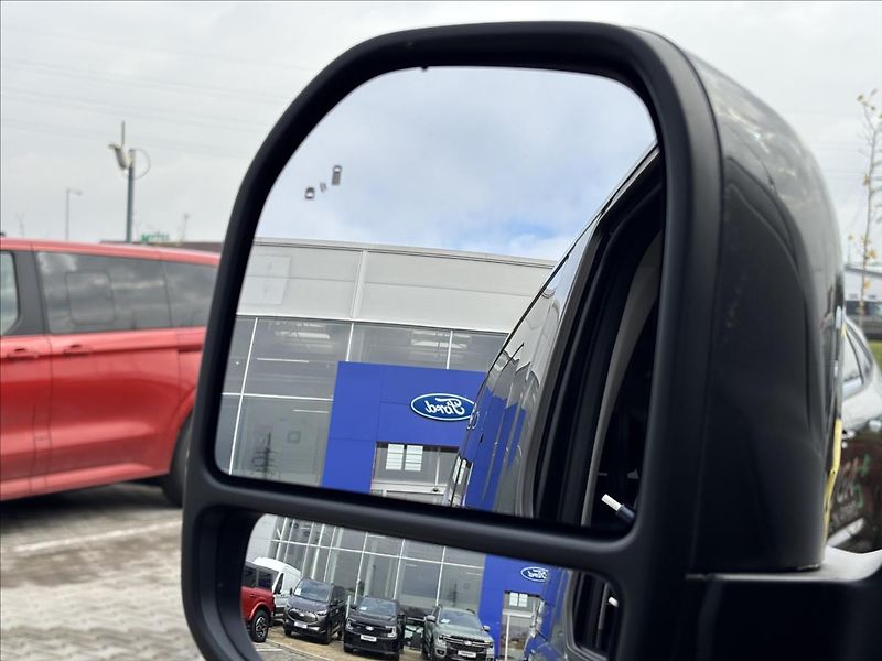 Ford Tourneo Custom 2,0 125kW Titanium X AWD L1 - fotka 47 z 47