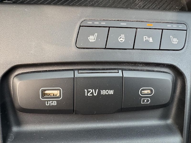 Kia Stonic (2026) 1,0 T-GDi SPIN 2026  - fotka 19 z 26