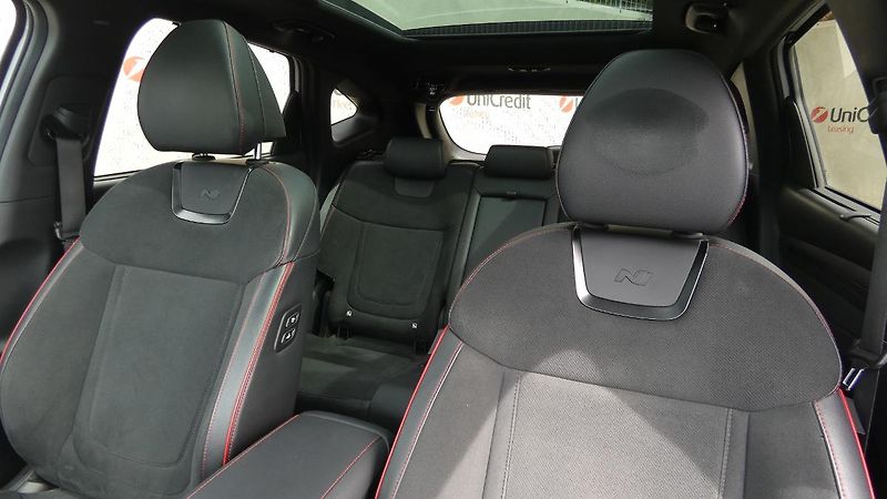 Hyundai Tucson 1.6 T-GDI mHEV 4x4 DCT N Line - fotka 7 z 27