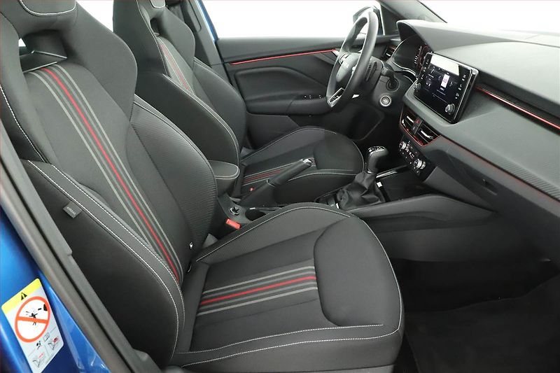 Škoda Kamiq (2025) 1.0 TSI, MONTE CARLO, AUTOMAT - fotka 7 z 20
