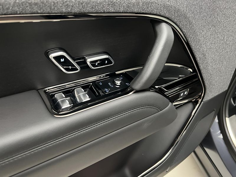 Land Rover Range Rover Sport D300 HSE AUT CZ - fotka 17 z 57