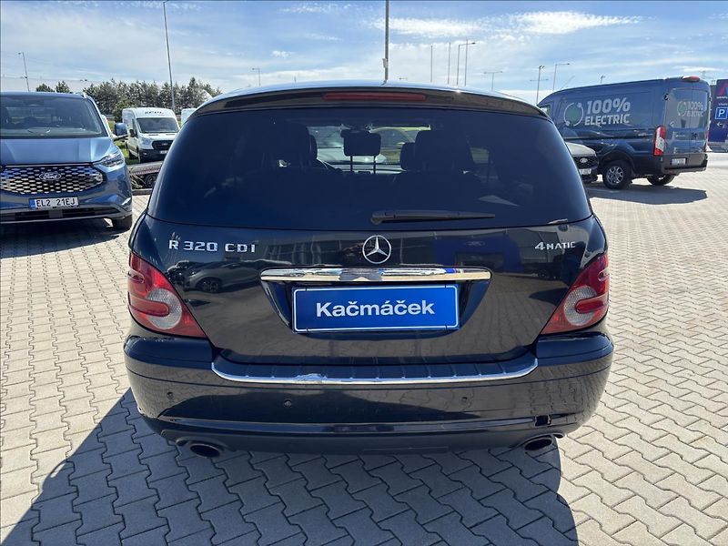 Mercedes-Benz Třídy R 3,0 CDI R 320 4-Matic - fotka 4 z 39