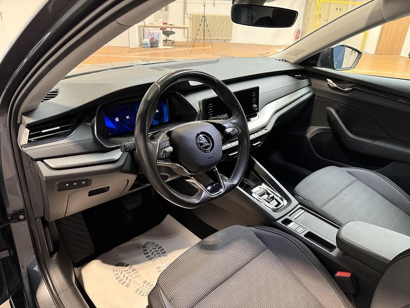 Škoda Octavia 2.0 TDI 85kW DSG Ambition Comb - fotka 5 z 13