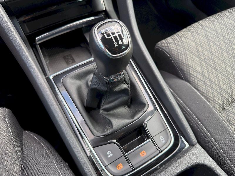 Škoda Karoq (2022) 1.5 TSI 110kW Style - fotka 29 z 35