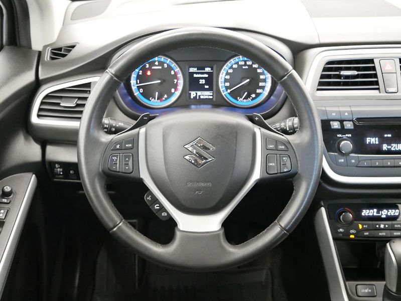 Suzuki SX4 - fotka 17 z 24