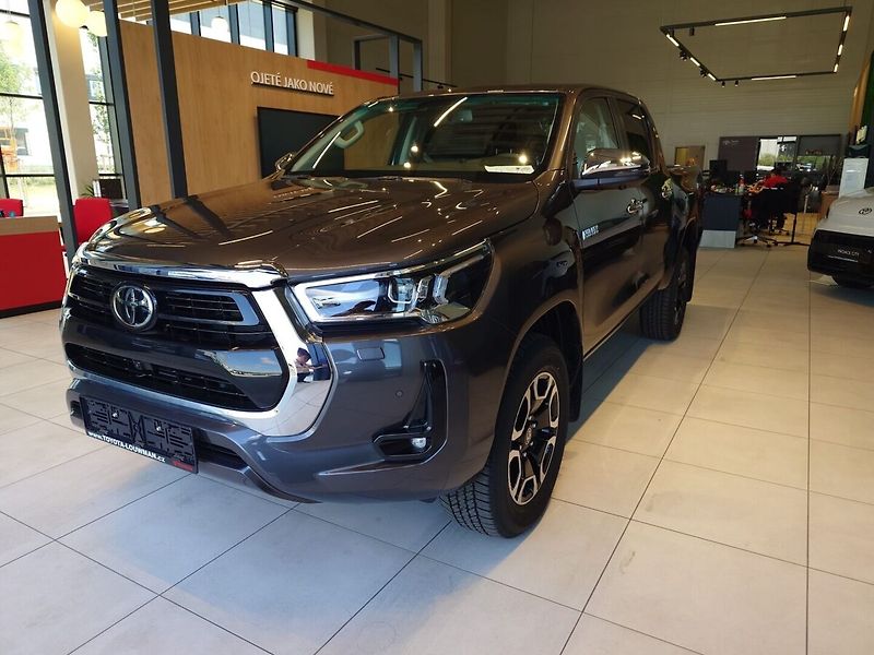 Toyota Hilux Executive MHEV - fotka 3 z 12